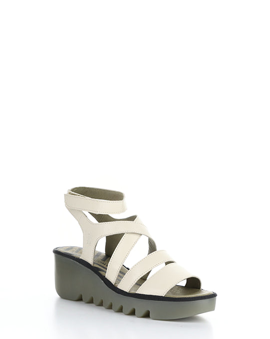 Bafy485Fly 003 Off White Mousse