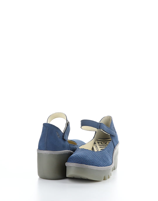 Bawa581Fly 001 Ocean Cupido