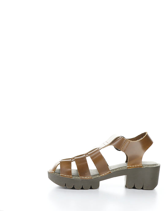 Emme511Fly 011 Camel Bridle
