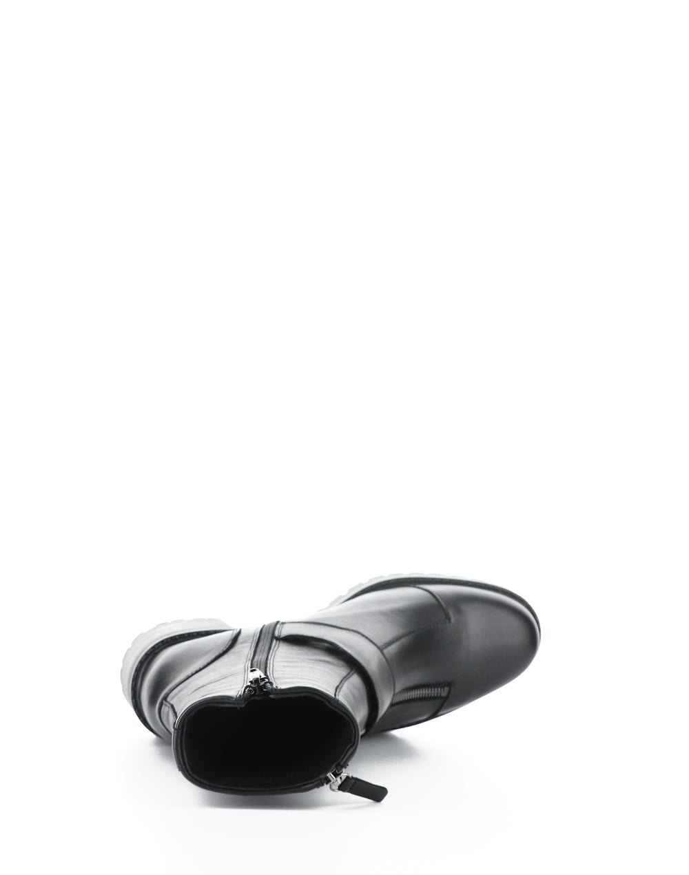 Ishy Black Feel Leather