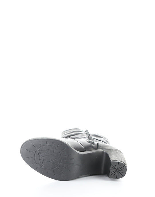 Klei152Fly 000 Black Sofia
