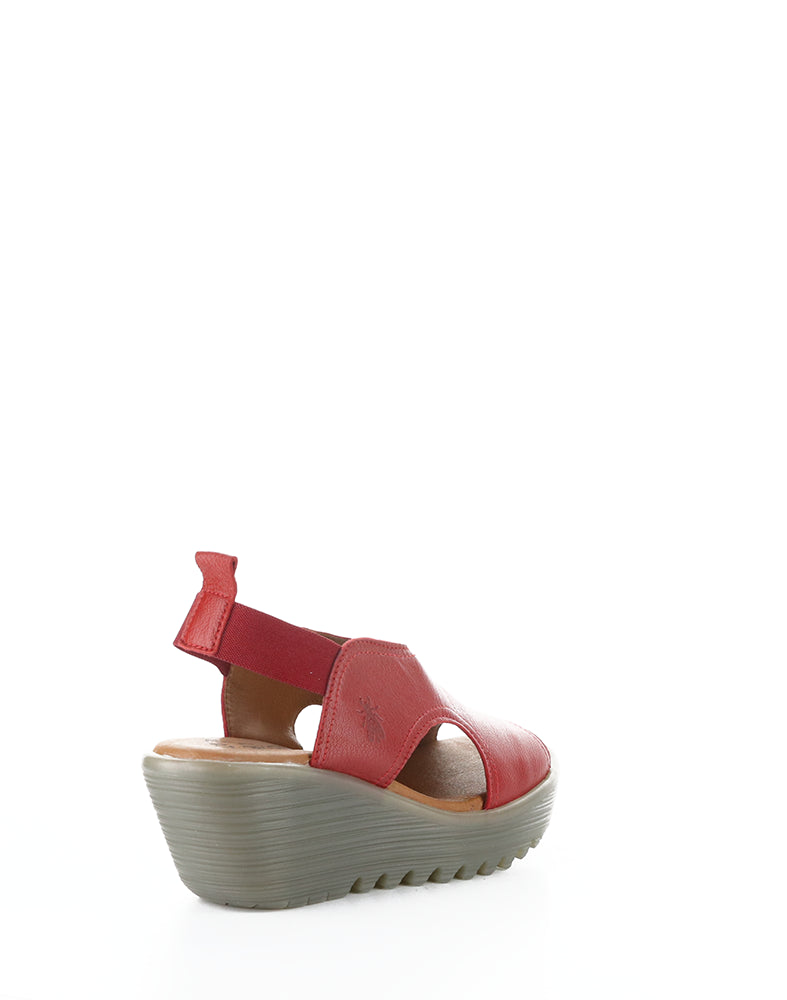 Liku426Fly 006 Lipstick Red Mousse