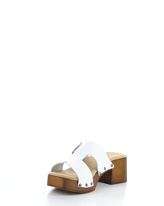 Maris White Gaucho