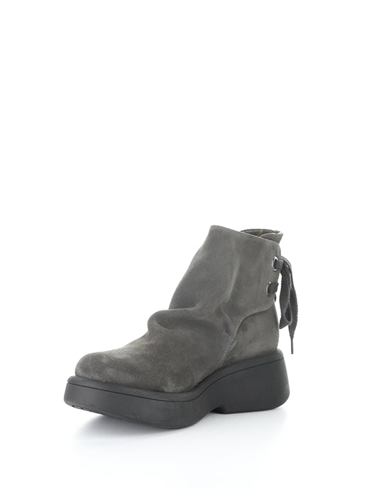Mebs189Fly 001 Diesel Oil Suede