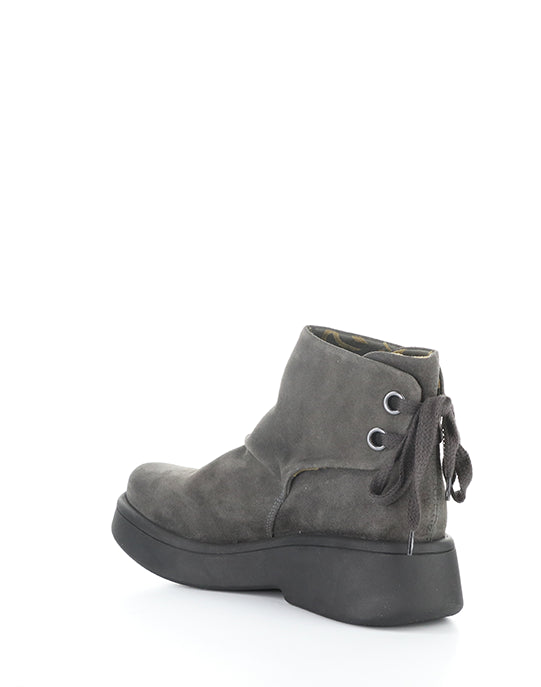 Mebs189Fly 001 Diesel Oil Suede