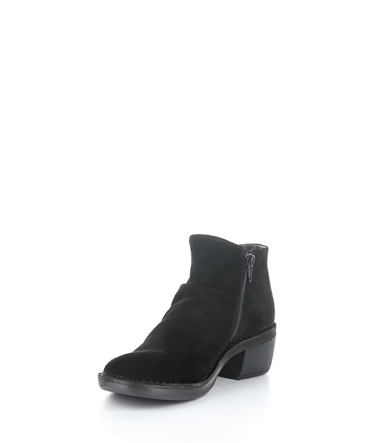 Merk093Fly 005 Black Oil Suede