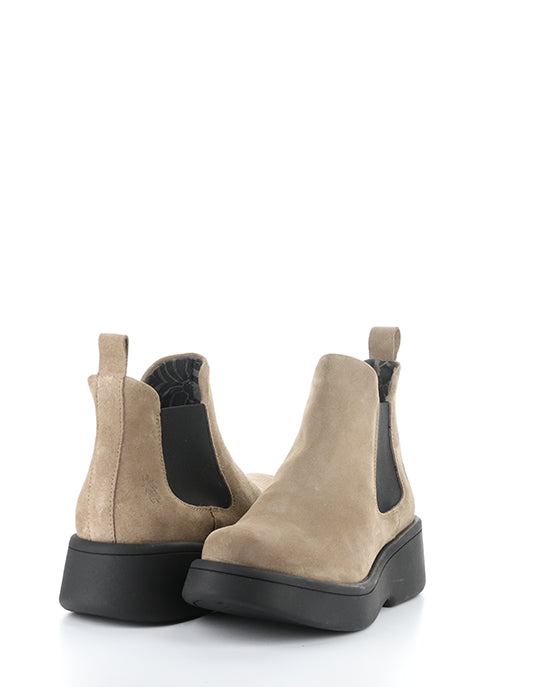 Mulk159Fly 003 Taupe Oil Suede