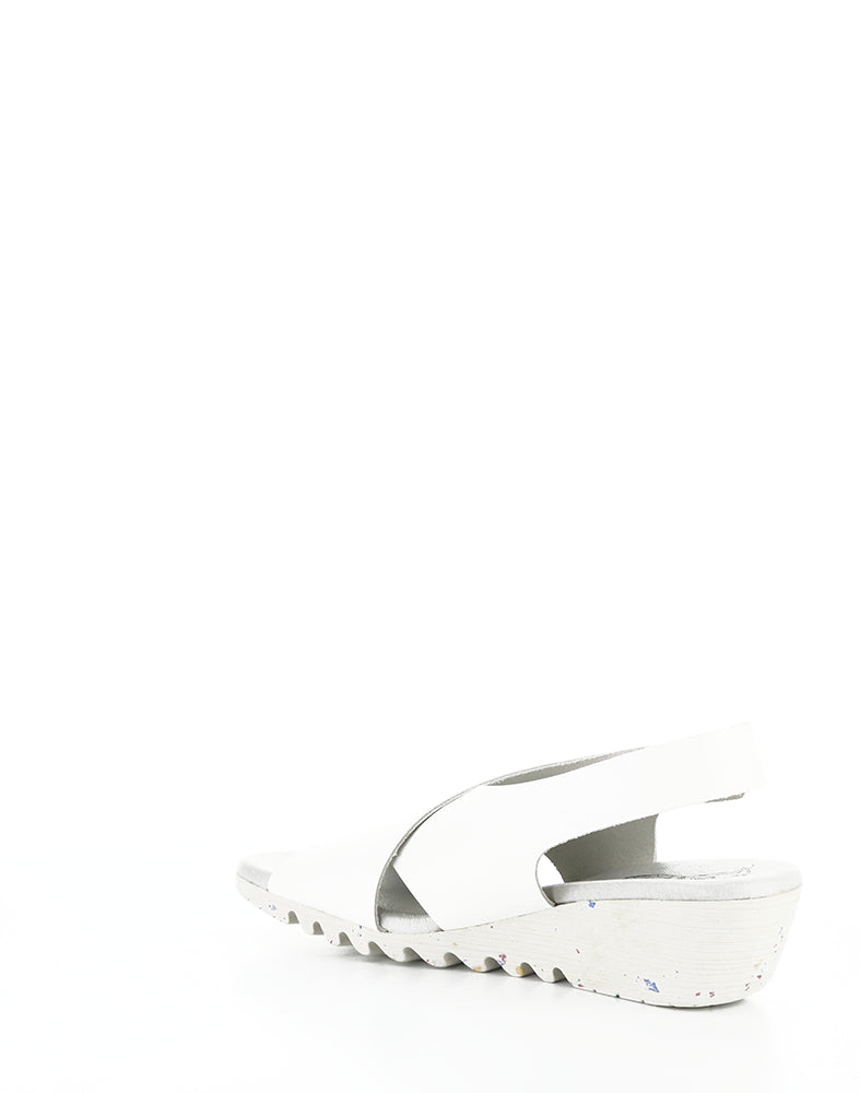 Orfy447Fly 003 White Bridle