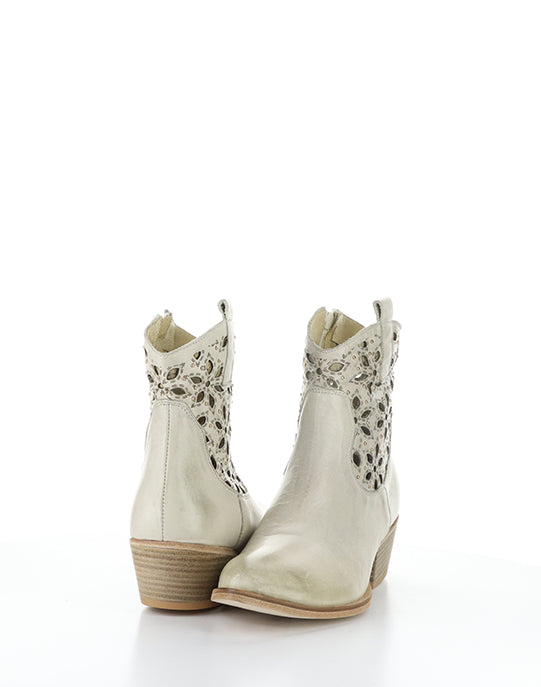 Wail290Fly 001 Off White Velvet