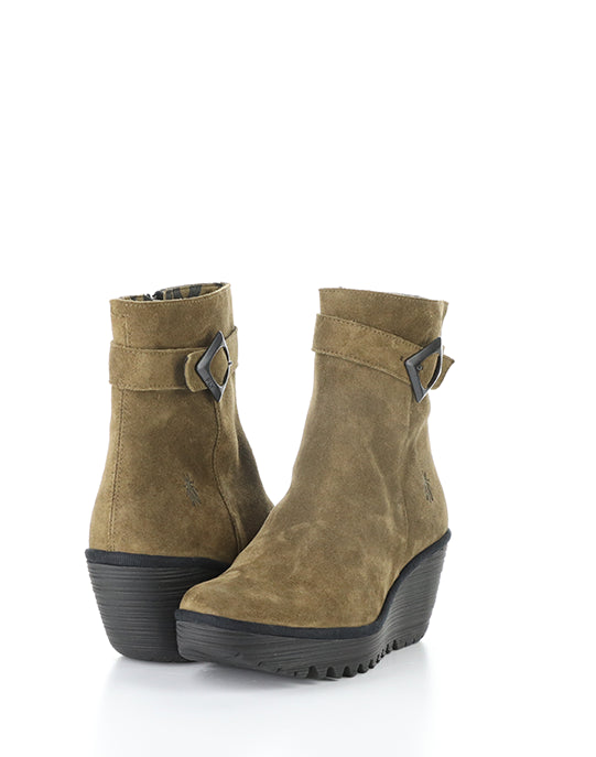 Yuji596Fly 002 Elephant Oil Suede