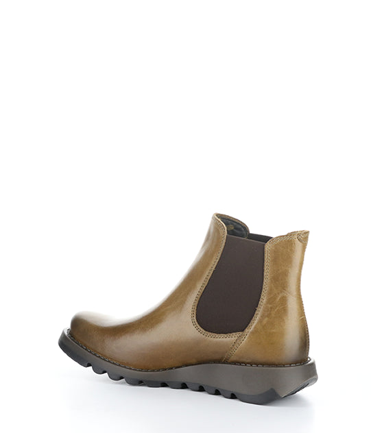 Salv 002 Camel Rug